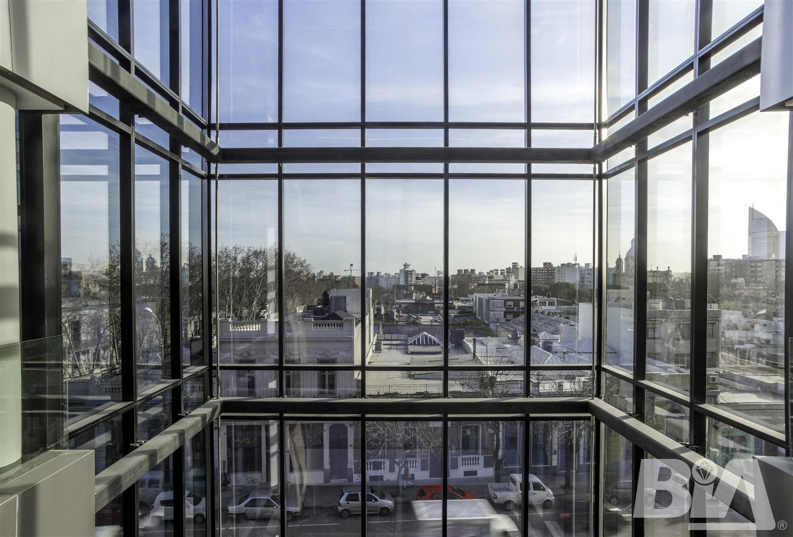 BIA   ABITAB 4 Large