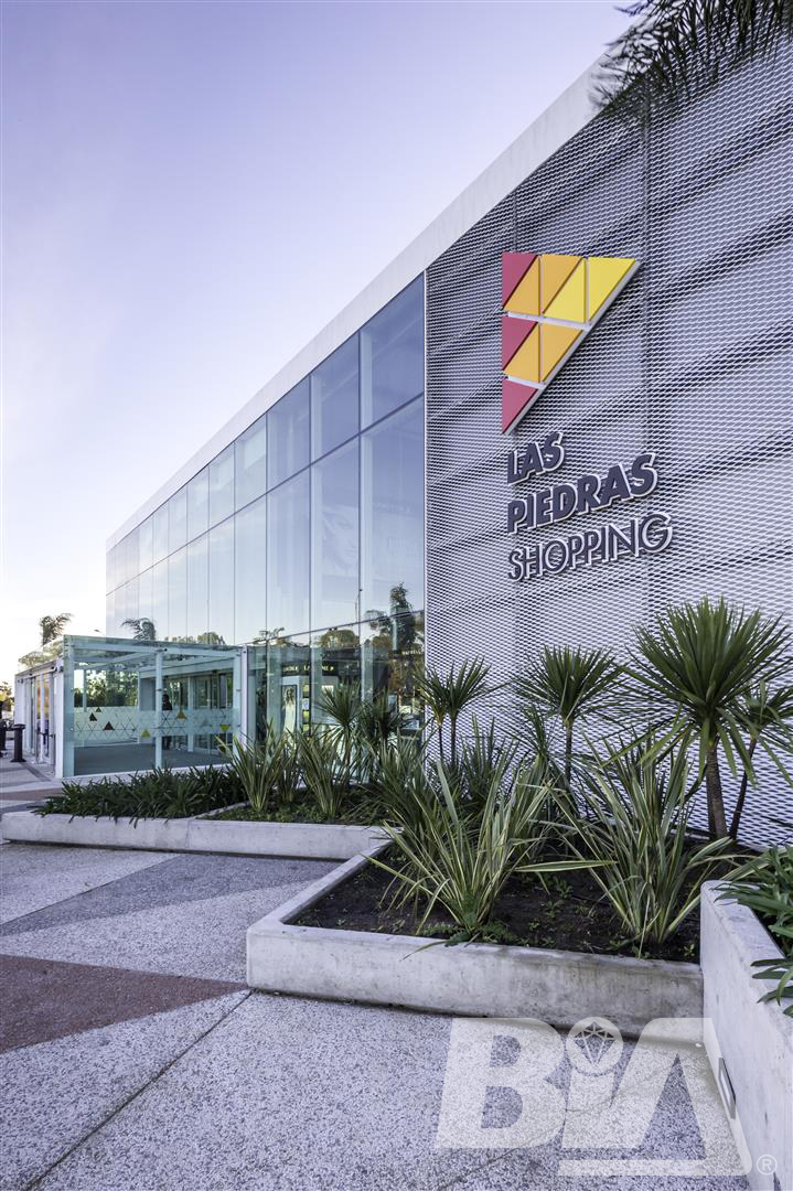 BIA   LAS PIEDRAS SHOPPING 8 Large