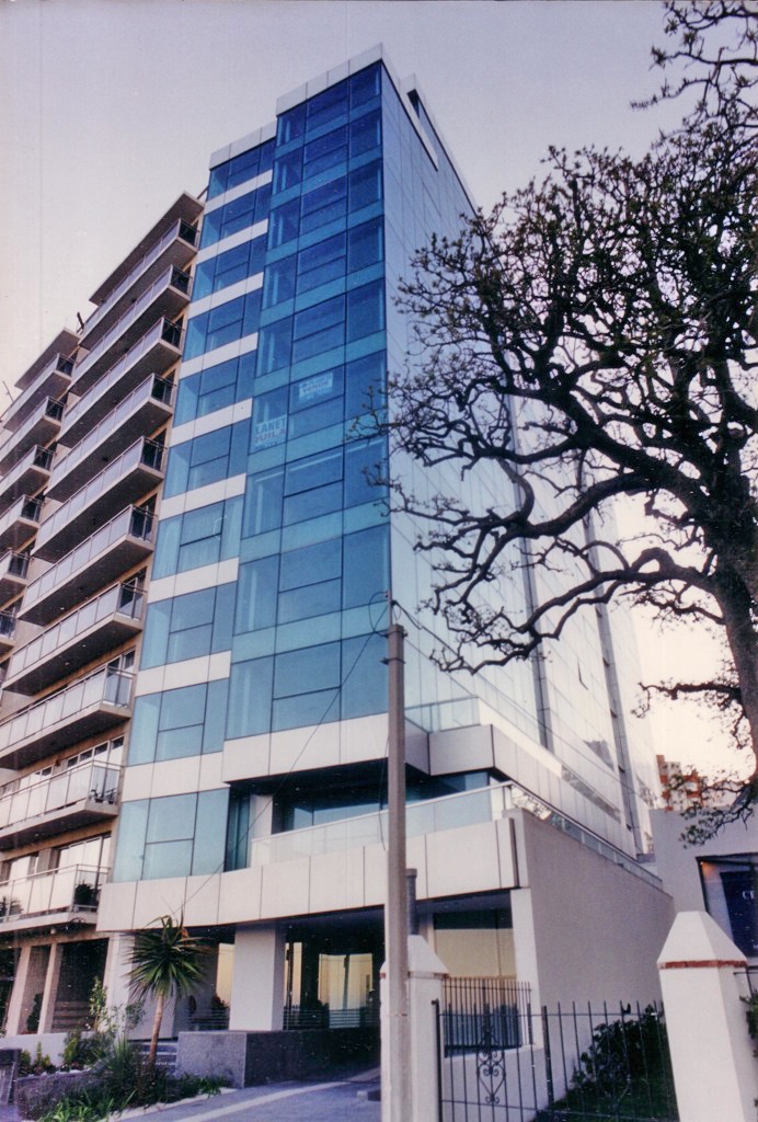 Edificio Del Poema (01)